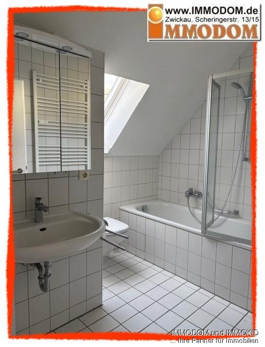 Appartement in Zwickau mit BALKON, EINBAUKÜCHE und Personenaufzug im Dachgeschoss zu vermieten! - Photo 5