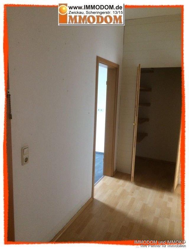 2-Zimmer-Wohnung mit BALKON und Einbauküche in Zwickau-Nordvorstadt zu vermieten! - Photo 5