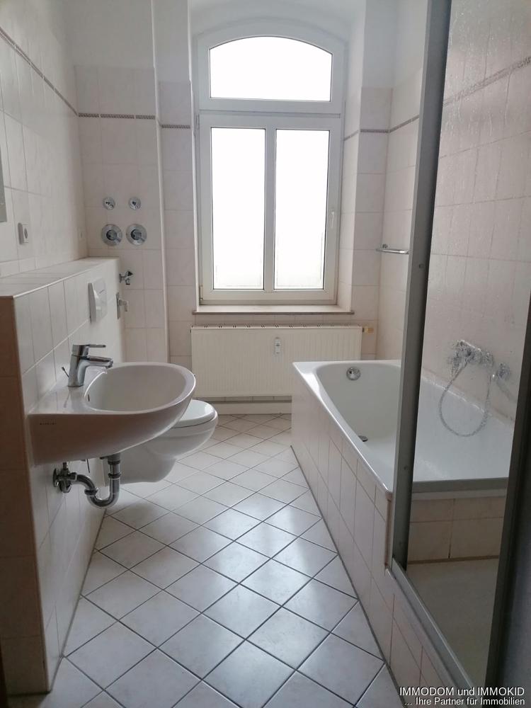 2-Zimmer-Wohnung mit Tageslichtbad, Wintergarten und Balkon zu vermieten! - Photo 2