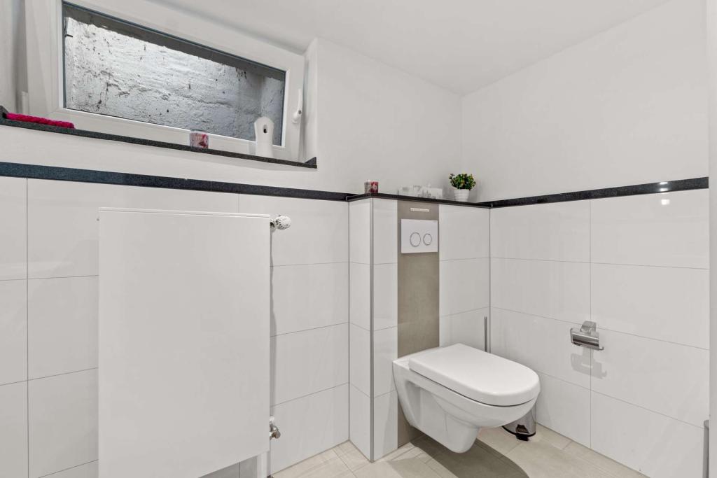 Gäste-WC - Patrick Pfeiffer Immobilien Straelen