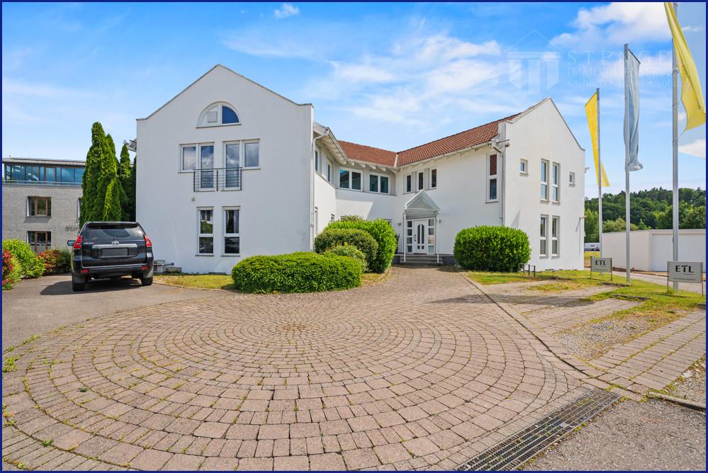 Aussenbereich Eingang