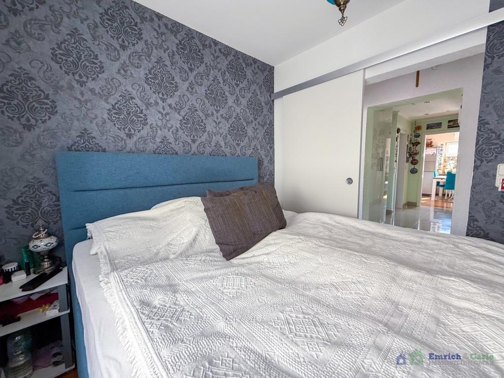 Schlaf-/Arbeitszimmer