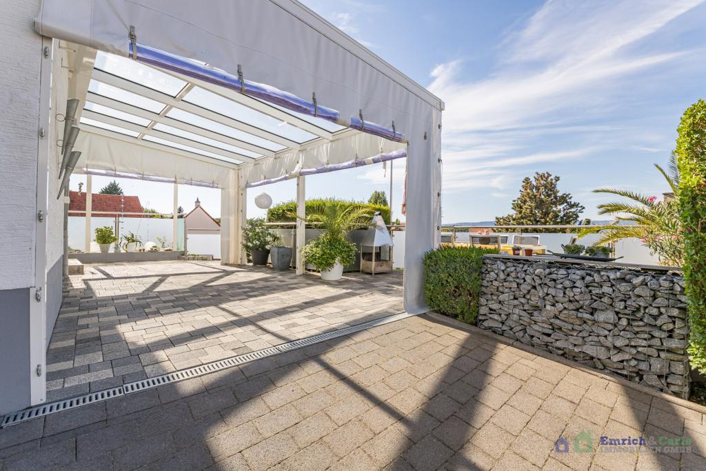 Carport / Sonnenterrasse