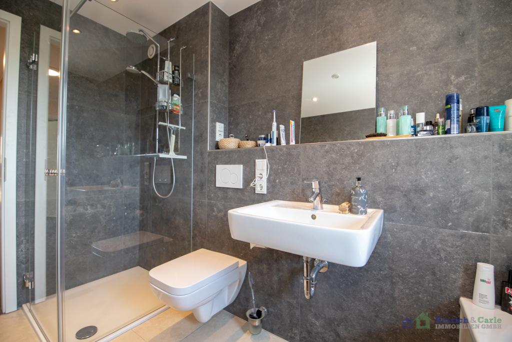 OG - Badezimmer 2