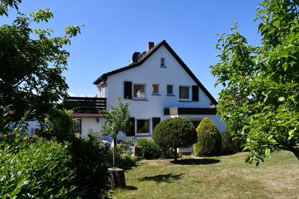 Hausansicht Gartenseite