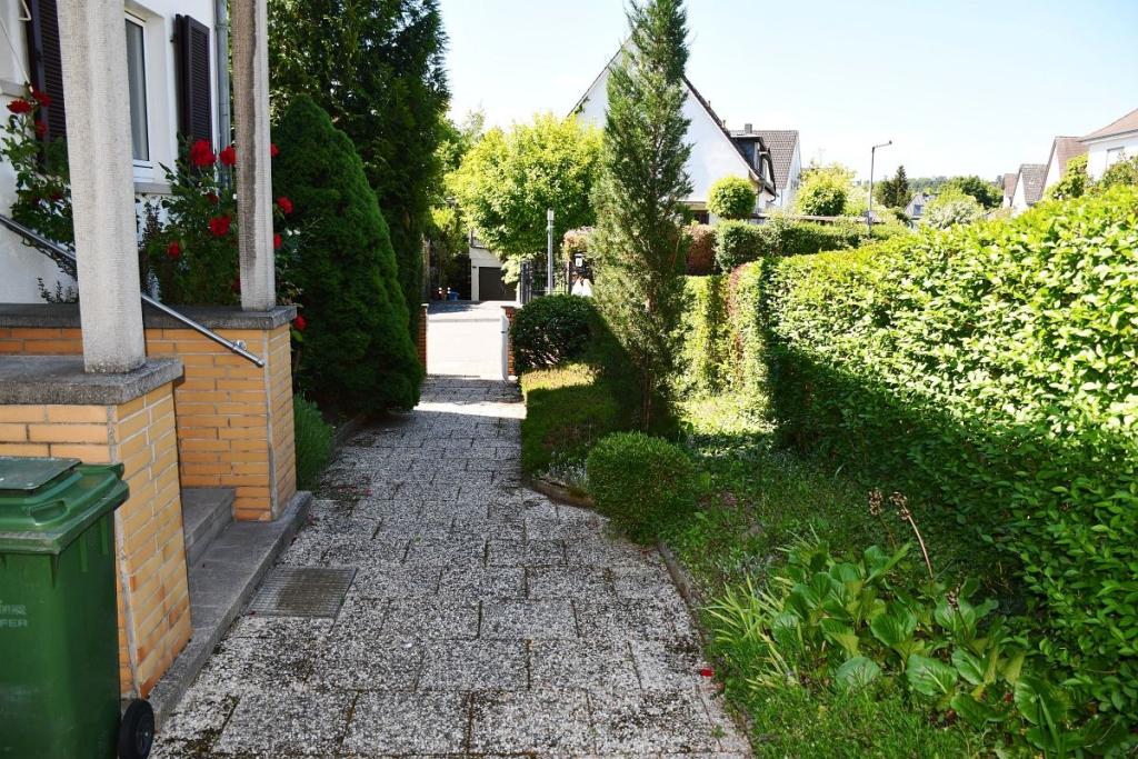 Hauszuweg