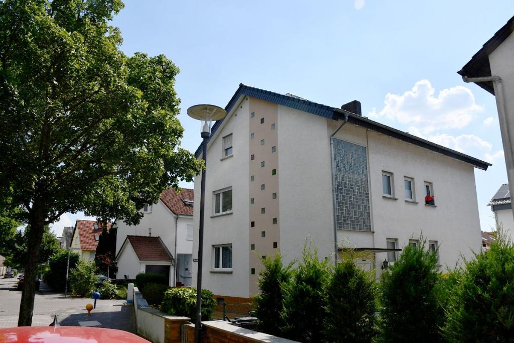 gepflegtes Dreifamilienhaus