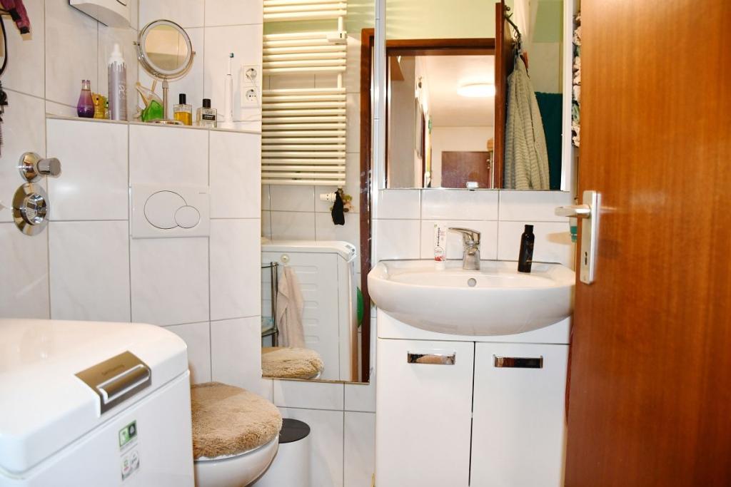 Bad mit Wanne