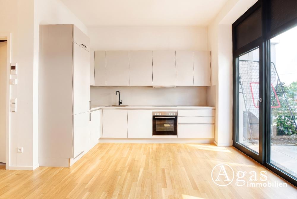 Privat und im Grünen! Townhouse mit 5 Zimmern, Privatgarage und Dachterrasse im Herzen von Mitte! - Photo 2