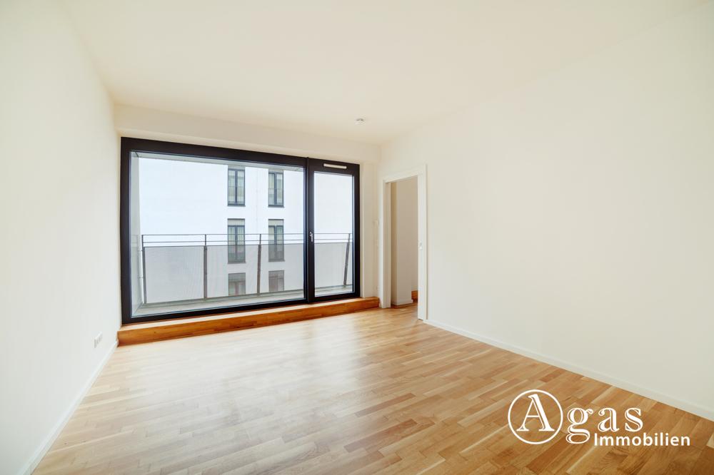 Gut geschnittene und ruhige 3 Zimmer Wohnung mit ca. 82m², EBK und großem Balkon in Mitte! - Foto 2