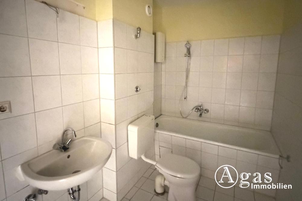 2-Zi.-Wohnung mit Balkon in Lankwitz - nur mit WBS 100 mit besonderem Wohnbedarf! - Foto 2