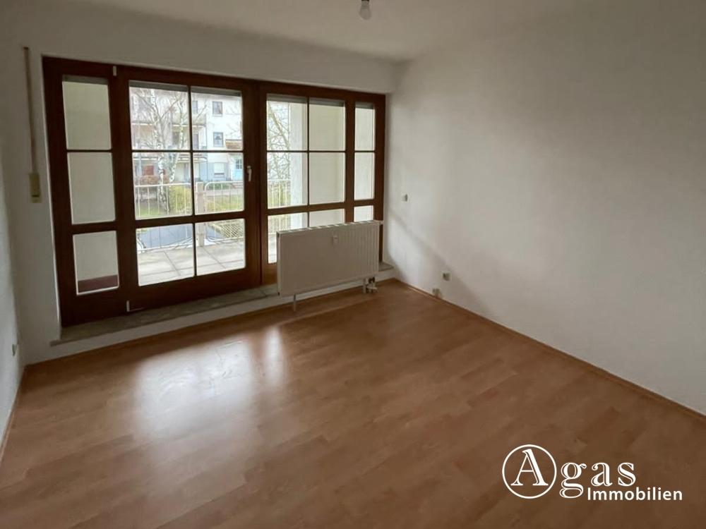 4-Zi-Wohnung mit 2 Balkonen, Loggia und Garage in der beliebten Wohnanlage "Birkenhof" in Leegebruch - Foto 1