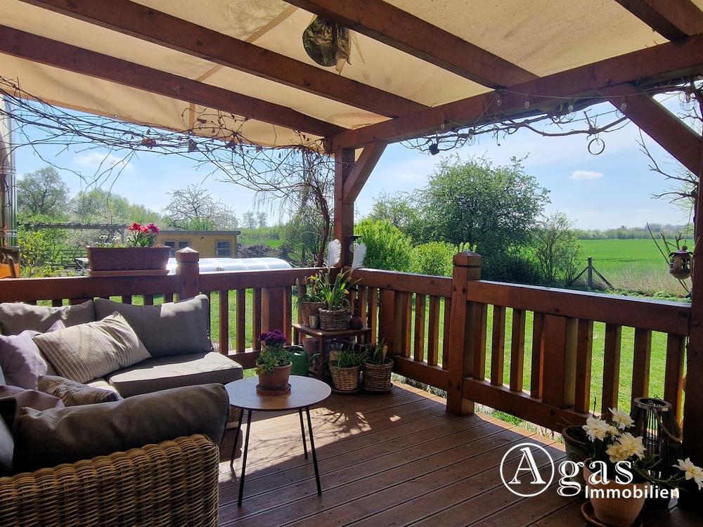 überdachte Terrasse