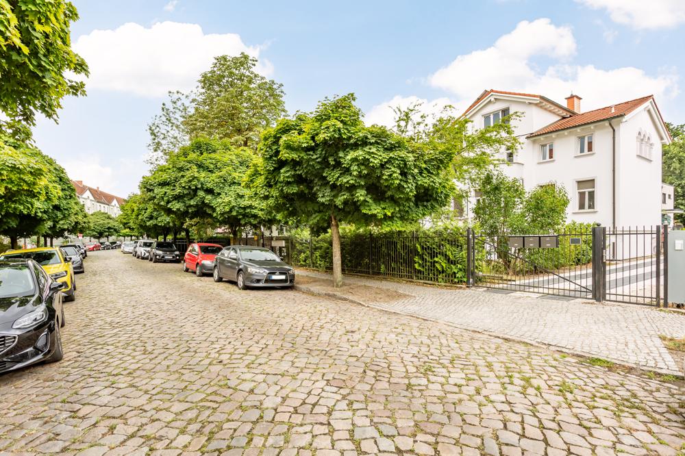 Straßenansicht