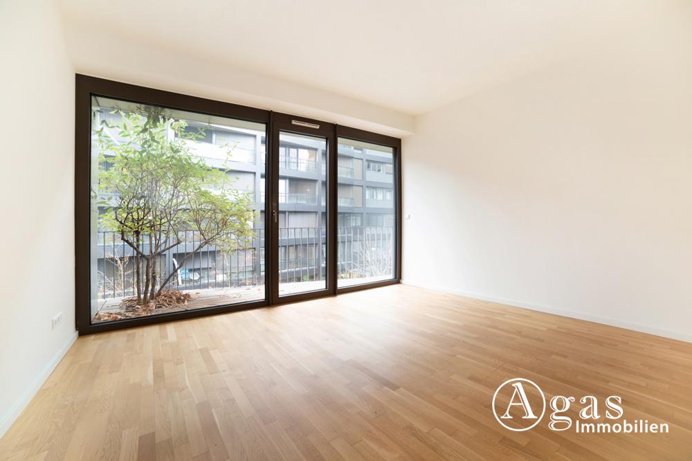 Offen geschnittene 4 Zimmer Wohnung mit ca. 141m², EBK und umlaufendem Balkon in Berlin-Mitte! - Photo 2