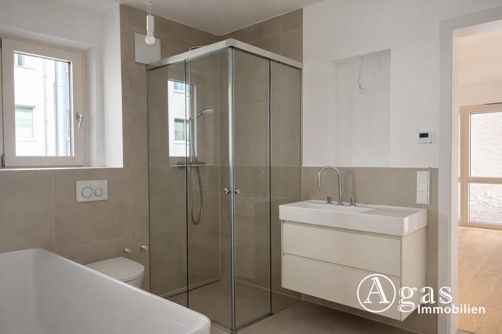 ERSTBEZUG! Stilvolle 3-Zimmer-Maisonettewohnung mit Garten in Wedding - Photo 5