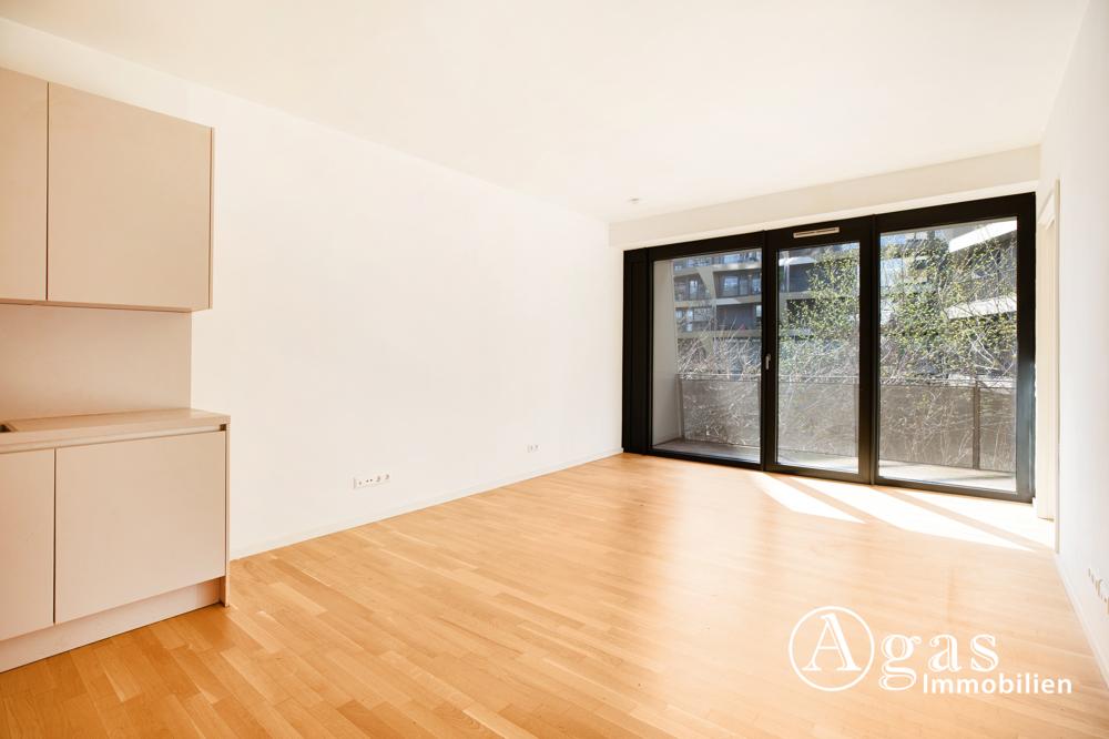Praktisch geschnittene 2 Zimmer Wohnung mit ca. 53m², EBK und Balkon mit Gartenblick in Mitte! - Photo 2