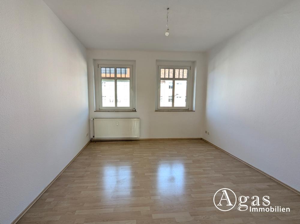 Familienfreundliche 3-Zimmer-Wohnung mit Wintergarten in Bahnhofsnähe - Foto 1