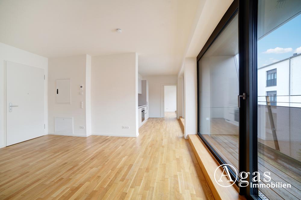 Wunderschöne und ruhige 3 Zimmer Wohnung mit ca. 82m², EBK und Balkon im Herzen von Mitte! - Foto 1
