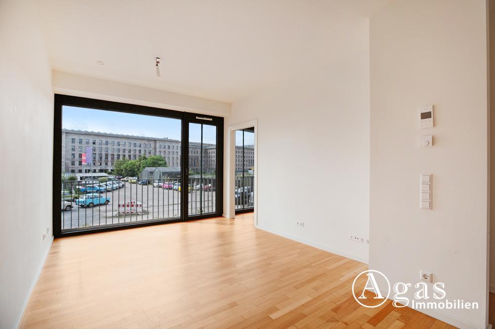 Gut geschnittene 2 Zimmer Wohnung ca. 40m², EBK, Fußbodenheizung und Balkon mit Weitblick in Mitte! - Photo 2
