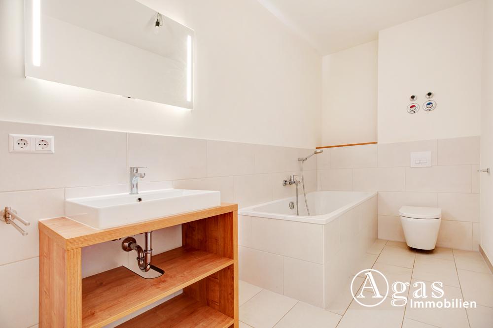Großzügige und helle 3 Zimmer Wohnung mit ca. 85m², EBK, Concierge und Gym in Berlin-Mitte! - Foto 5