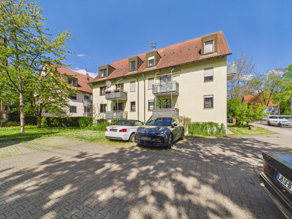 Ab sofort frei ! Kernsanierte 1,5 bis 2,0 Zimmer Wohnung inkl. Küche, Terrasse in zentraler Lage. - Photo 4