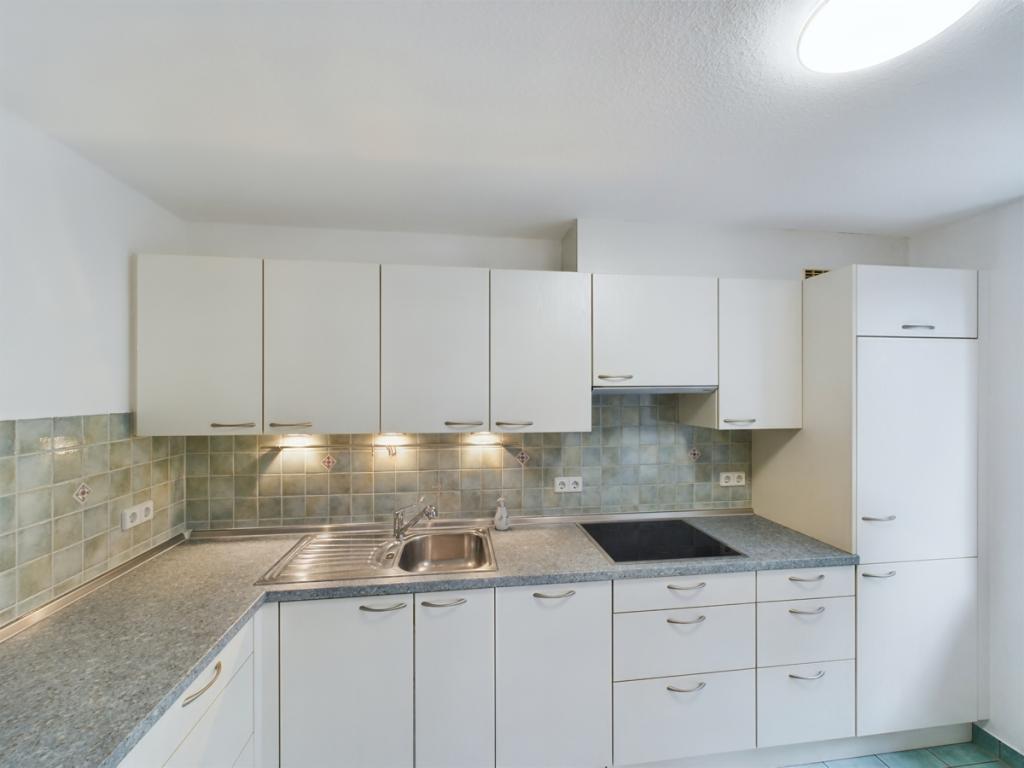 Seniorenwohnung: barrierefrei, 2 Zimmer, EBK, Bad, Balkon, Keller, Aufzug, Hausnotruf - Foto 5