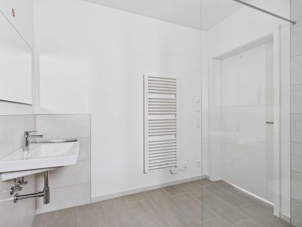 Sonnenbergareal - Bequem & sicher wohnen: Neubauwohnung mit Aufzug & Top-Ausstattung - Photo 3