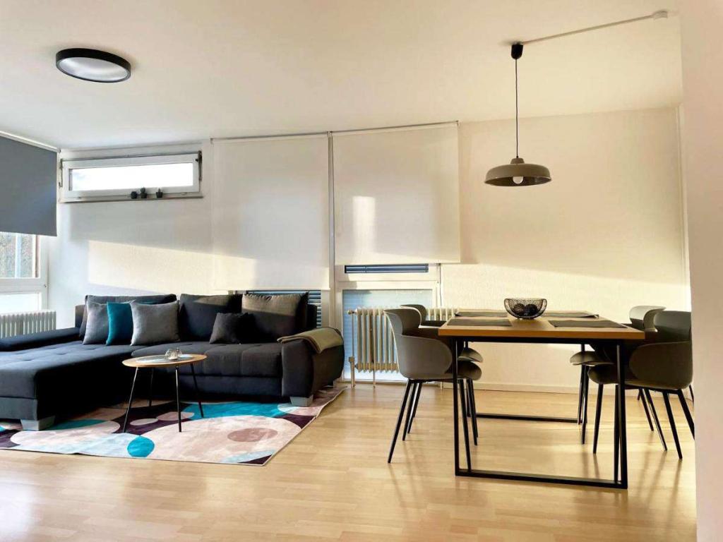 Terrassentraum: Gemütliche Wohlfühlwohnung mit großer Terrasse, nahe Bosch, Porsche, Trumpf. - Photo 3