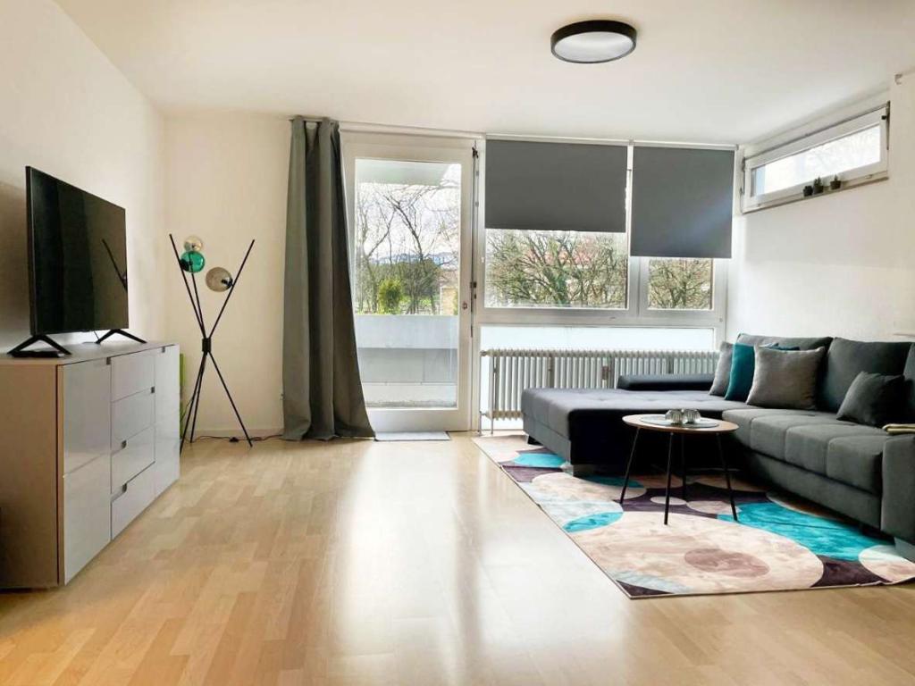 Terrassentraum: Gemütliche Wohlfühlwohnung mit großer Terrasse, nahe Bosch, Porsche, Trumpf. - Photo 1