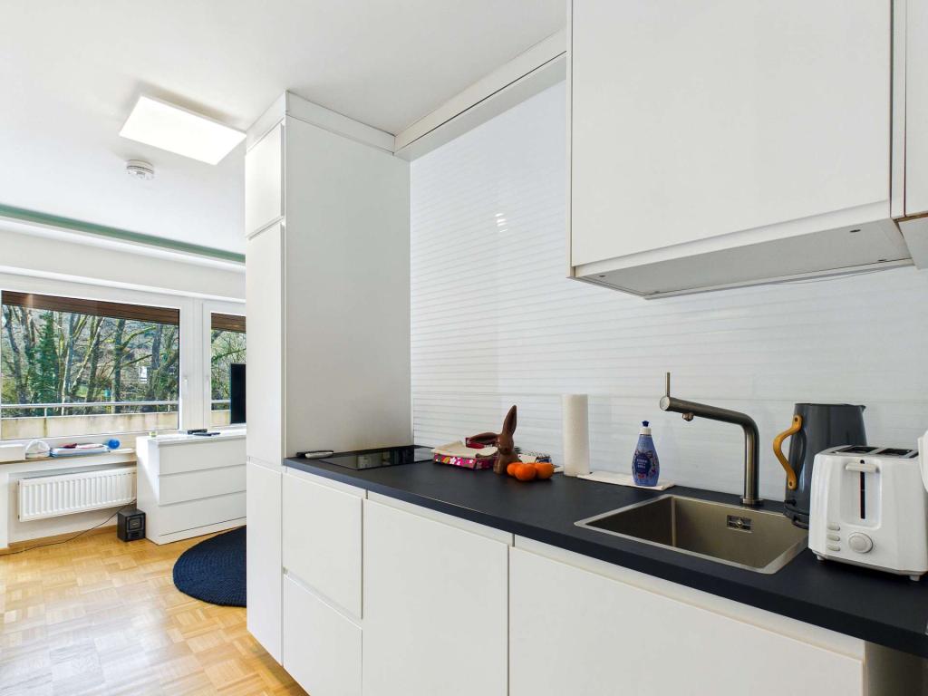 Moderne, möblierte 1-Zimmer-Wohnung für Pendler und Studenten – praktisch und komfortabel - Photo 5