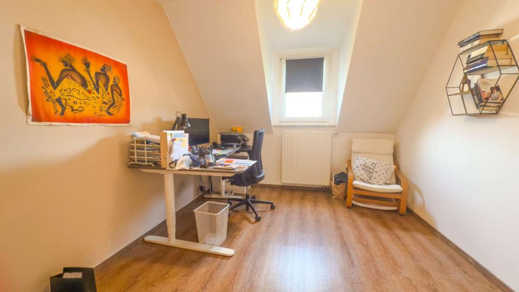 Zimmer 1 OG