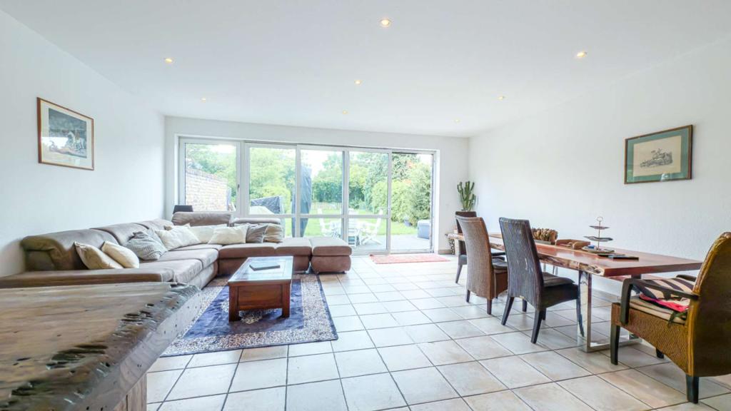 Haus B: Wohnzimmer