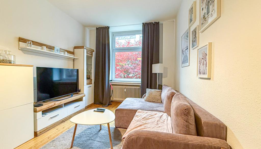 Charmante Altbauwohnung mit Dielenboden in ruhiger Lage von Düsseldorf Bilk - Photo 2