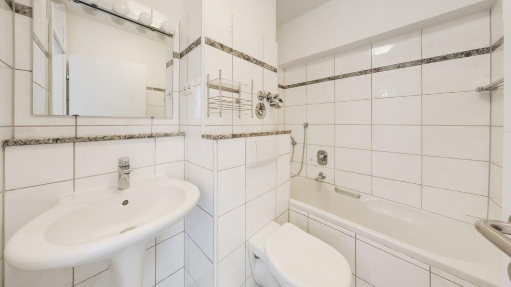 Ihr Platz in Grafenberg: Drei Zimmer, zwei Bäder und ein großer Balkon ins Grüne - Photo 5