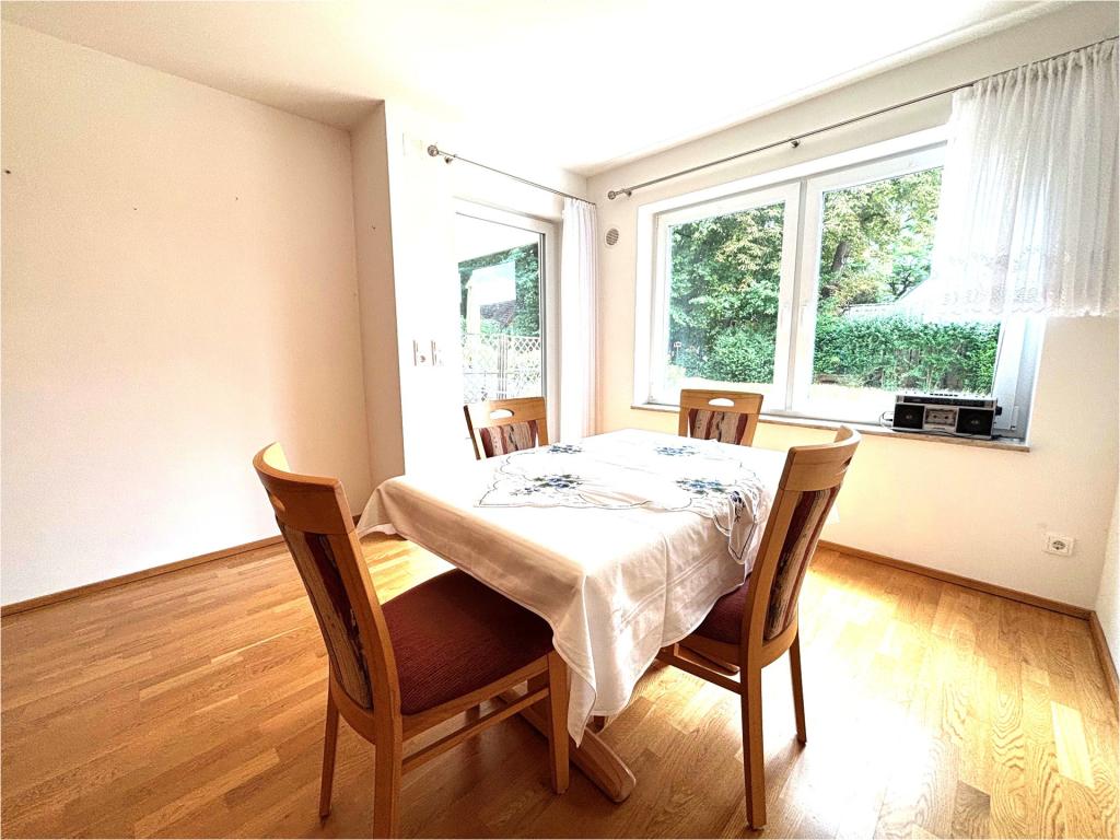Essbereich mit Terrassenzugang
