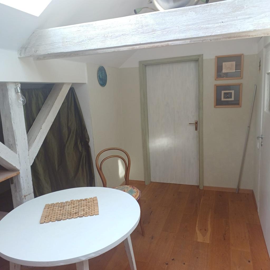 Idyllisch gelegene DG-Wohnung (2.OG) mit Gartenbenutzung - Foto 2