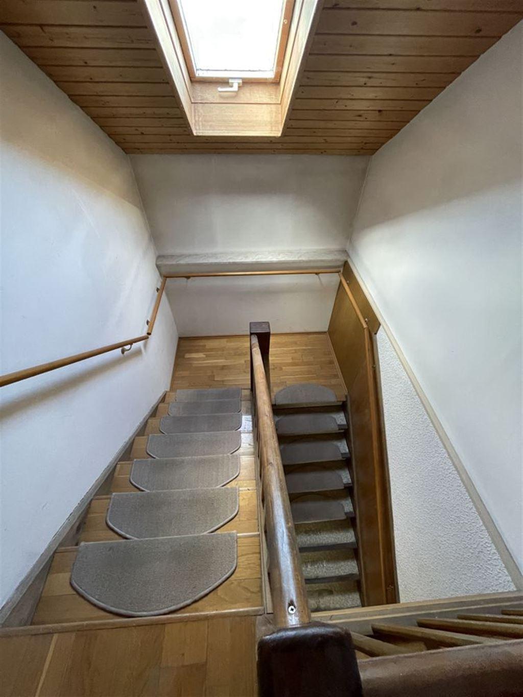 Treppenhaus zum DG