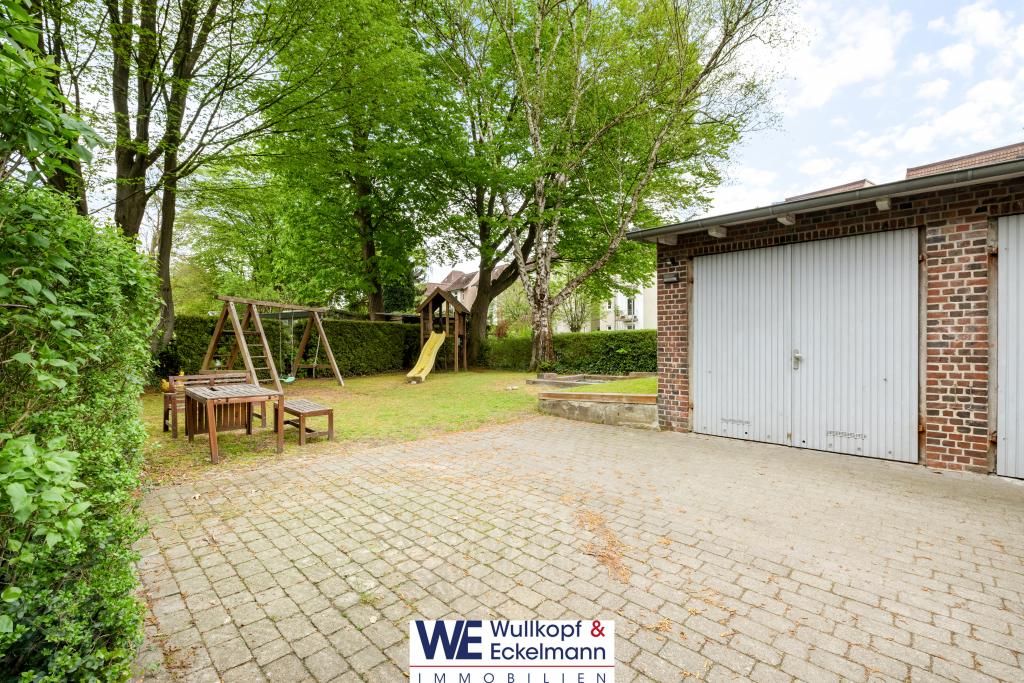Garage und Gemeinschaftsbereich