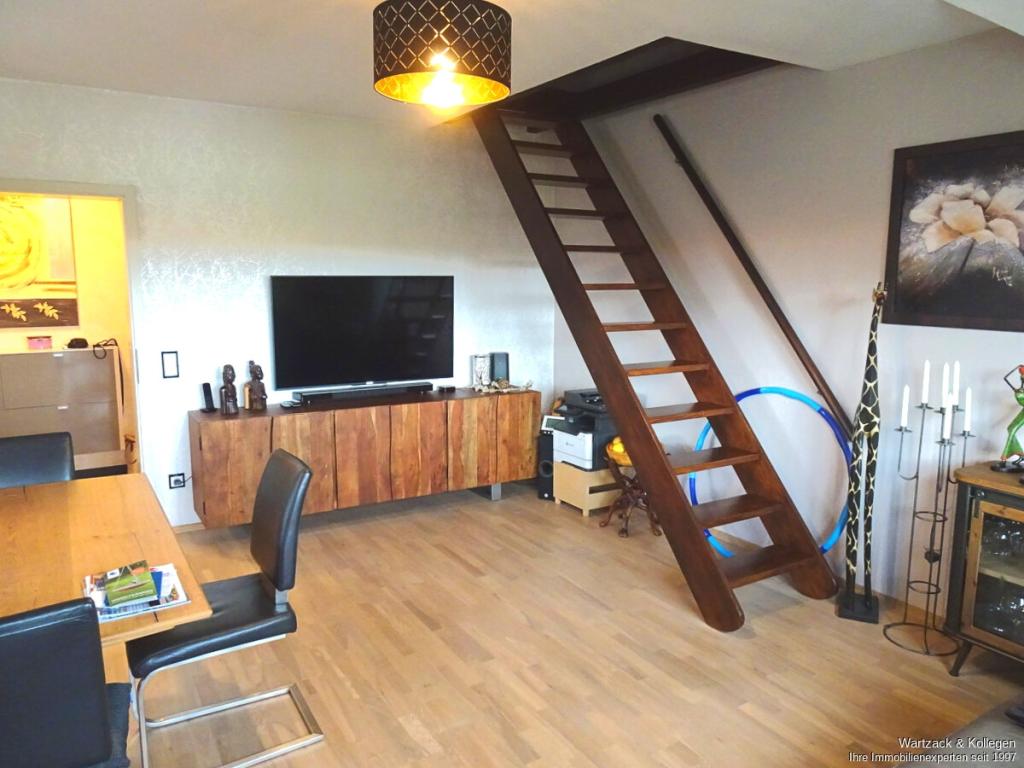 3-Zimmer-Wohnung mit zusätzlichen Spitzboden, Einbauküche, zwei Balkonen und TG-Stellplatz in Roth - Photo 2