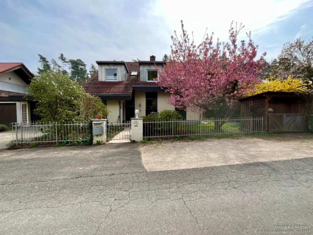 Straßenansicht
