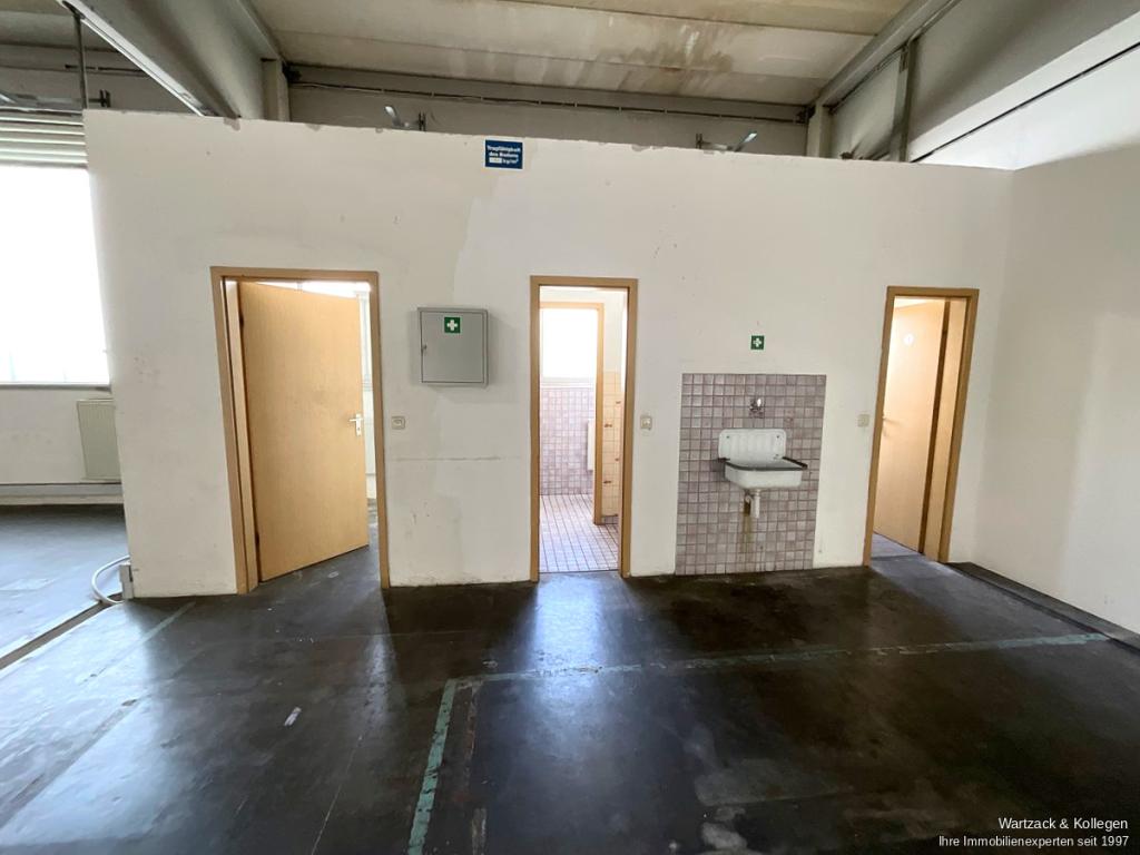 WC Anlage Halle 2
