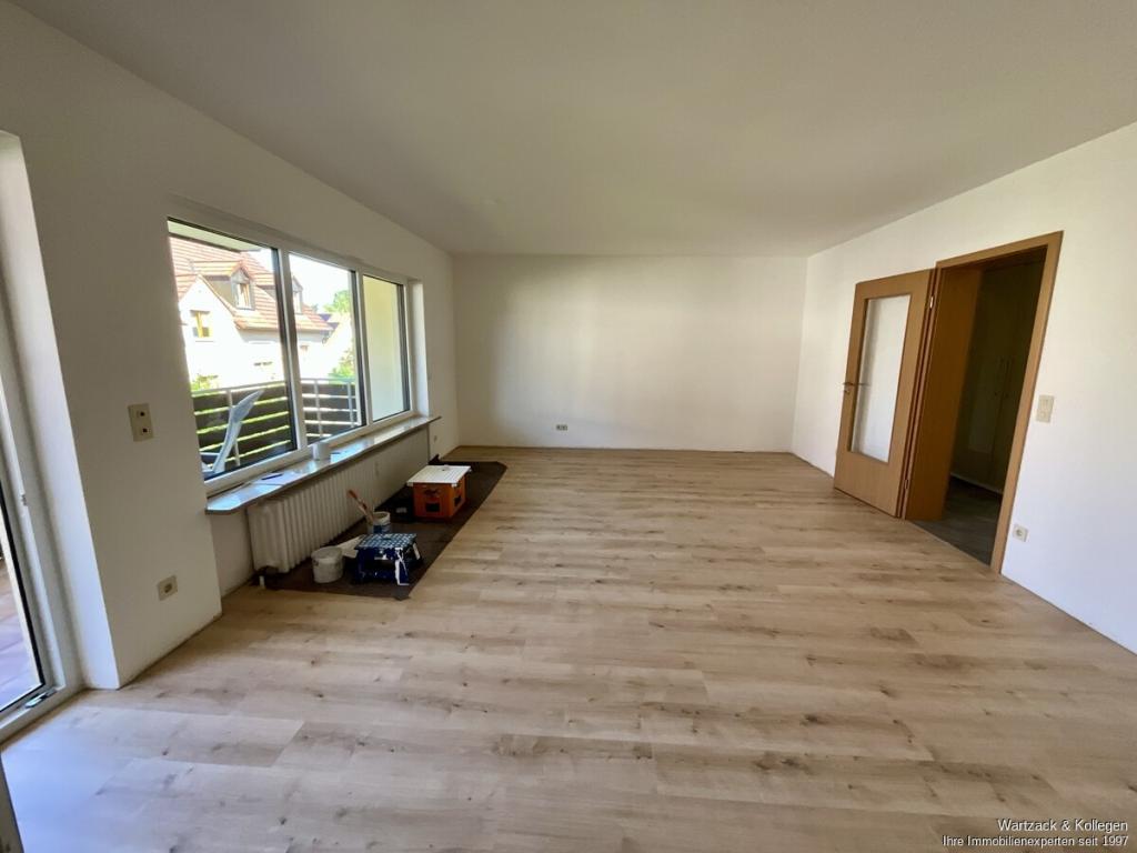 Herrliche 4-Zimmer-Wohnung mit großem Balkon und Gemeinschaftsgarten in Büchenbach - Photo 3