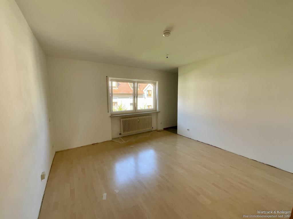 Herrliche 4-Zimmer-Wohnung mit großem Balkon und Gemeinschaftsgarten in Büchenbach - Photo 1