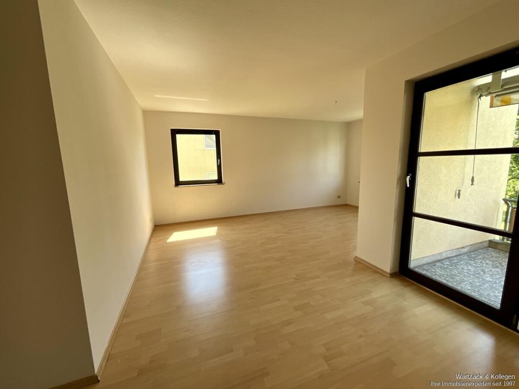 gepflegte 3-Zimmer-Wohnung mit Dachloggia in Wendelstein - Photo 2