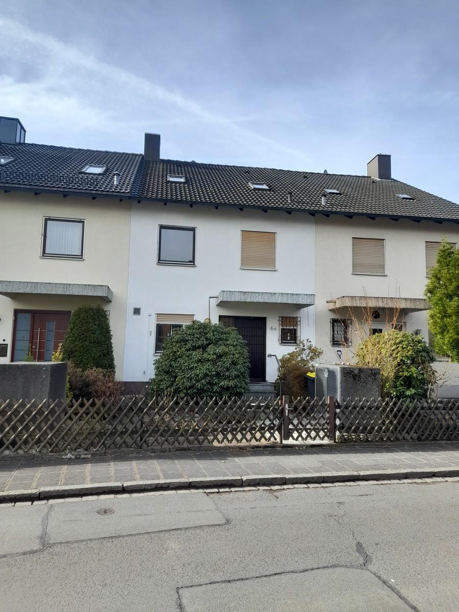 Hausansicht Straße