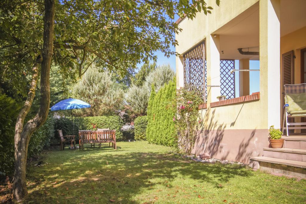 Immobilie in Niederwerrn - Mediteranes Wohnen in entspannter Atmosphäre mit Komfort und Stil  - EFH mit 2x ELW in Niederwerrn - - Bild 2