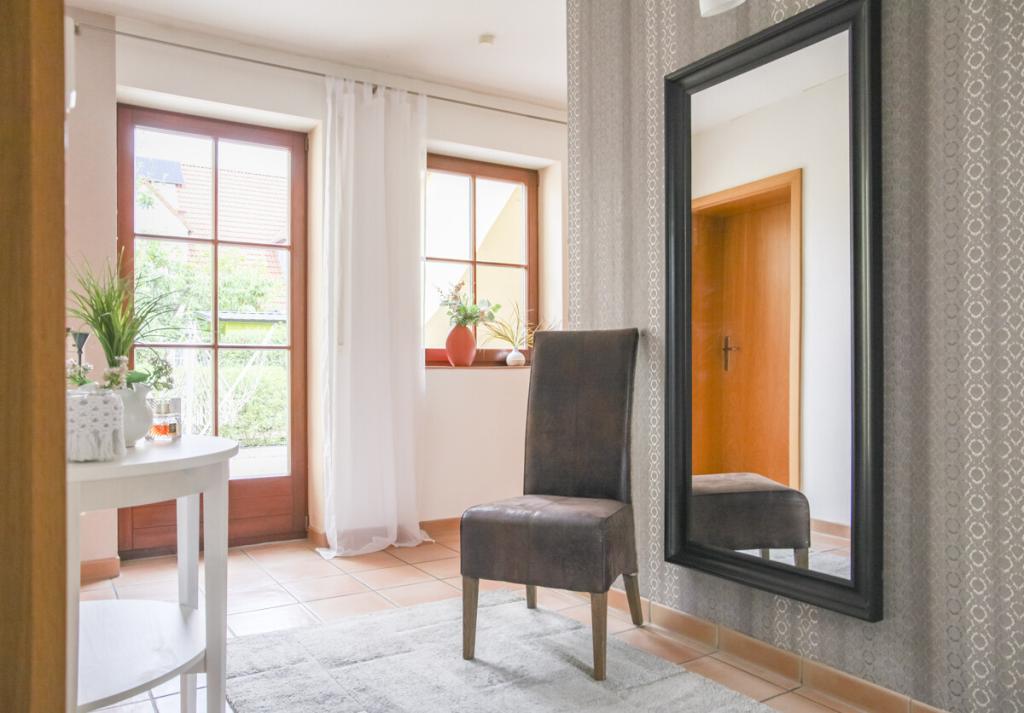 Immobilie in Niederwerrn - Mediteranes Wohnen in entspannter Atmosphäre mit Komfort und Stil  - EFH mit 2x ELW in Niederwerrn - - Bild 3