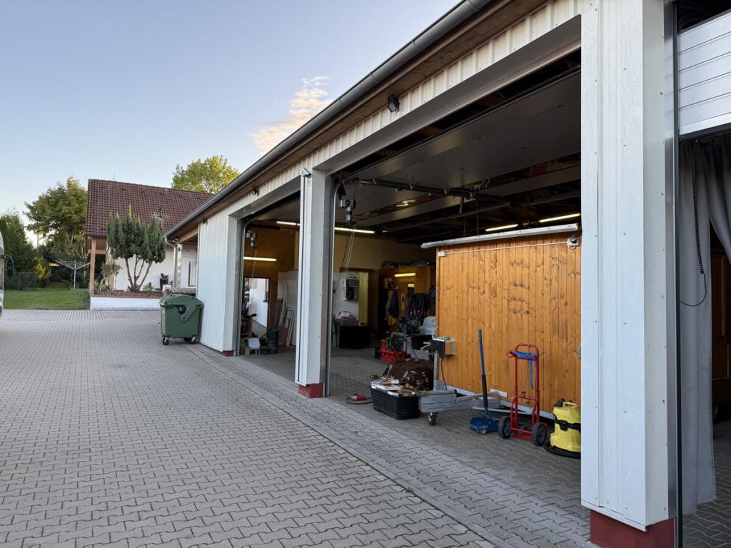 Außenansicht Lagerhalle
