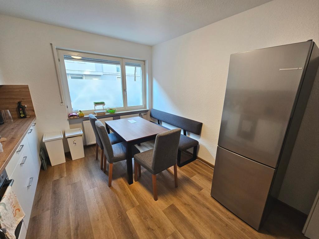 Saniertes Zimmer zu vermieten mit 25qm in 6er-WG! - Photo 1
